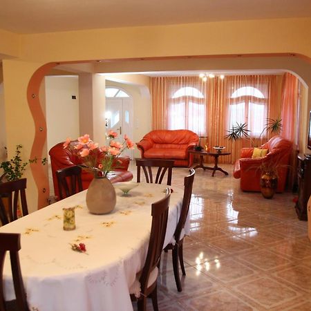 Casa Monica Hotel Băile Felix Екстериор снимка
