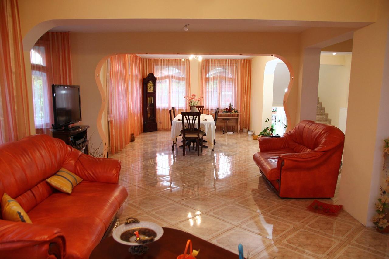 Casa Monica Hotel Băile Felix Екстериор снимка