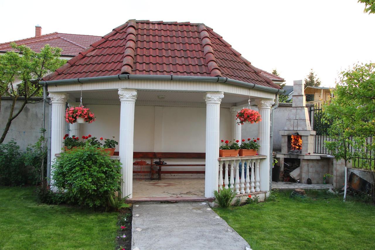 Casa Monica Hotel Băile Felix Екстериор снимка