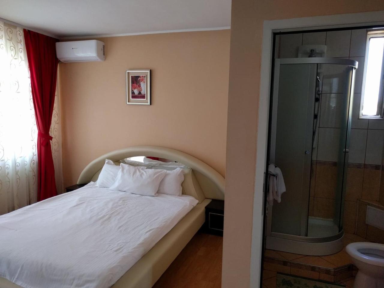 Casa Monica Hotel Băile Felix Екстериор снимка