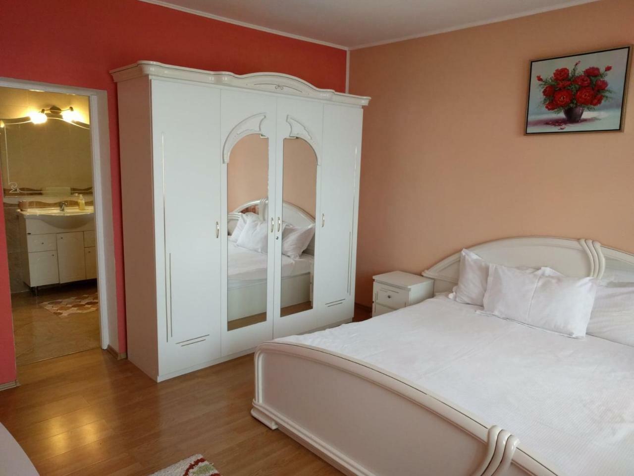 Casa Monica Hotel Băile Felix Екстериор снимка