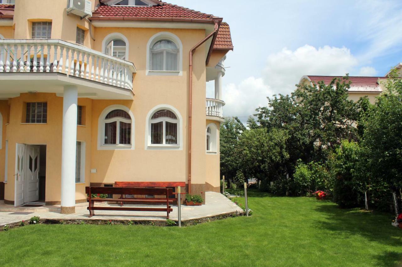 Casa Monica Hotel Băile Felix Екстериор снимка